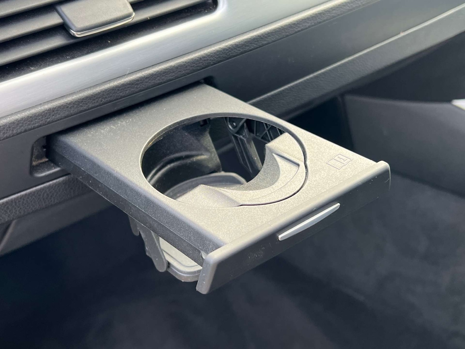 Used BMW 3 Series 2011 for sale - 77132818: Photo 36