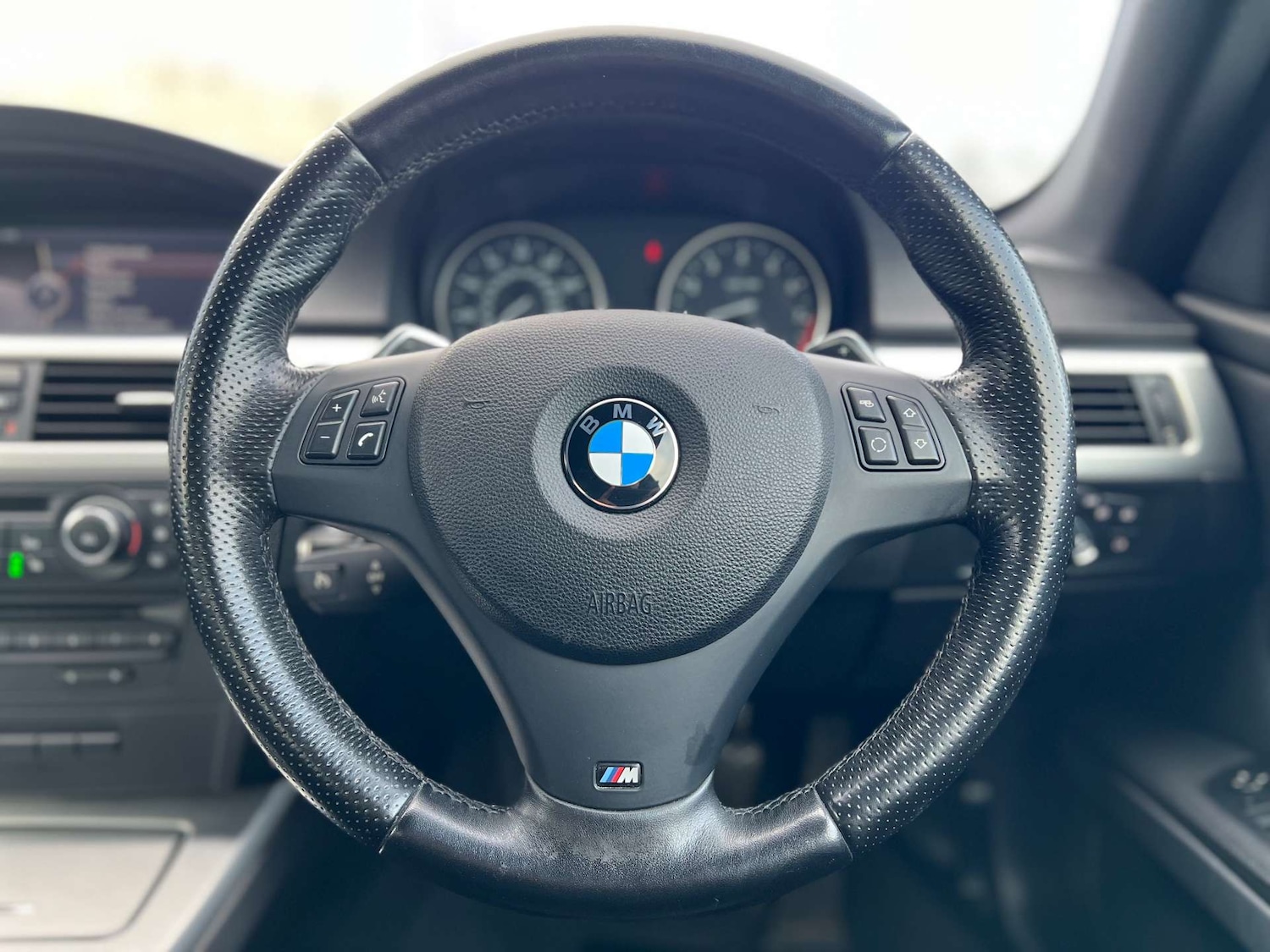 Used BMW 3 Series 2011 for sale - 77132818: Photo 62