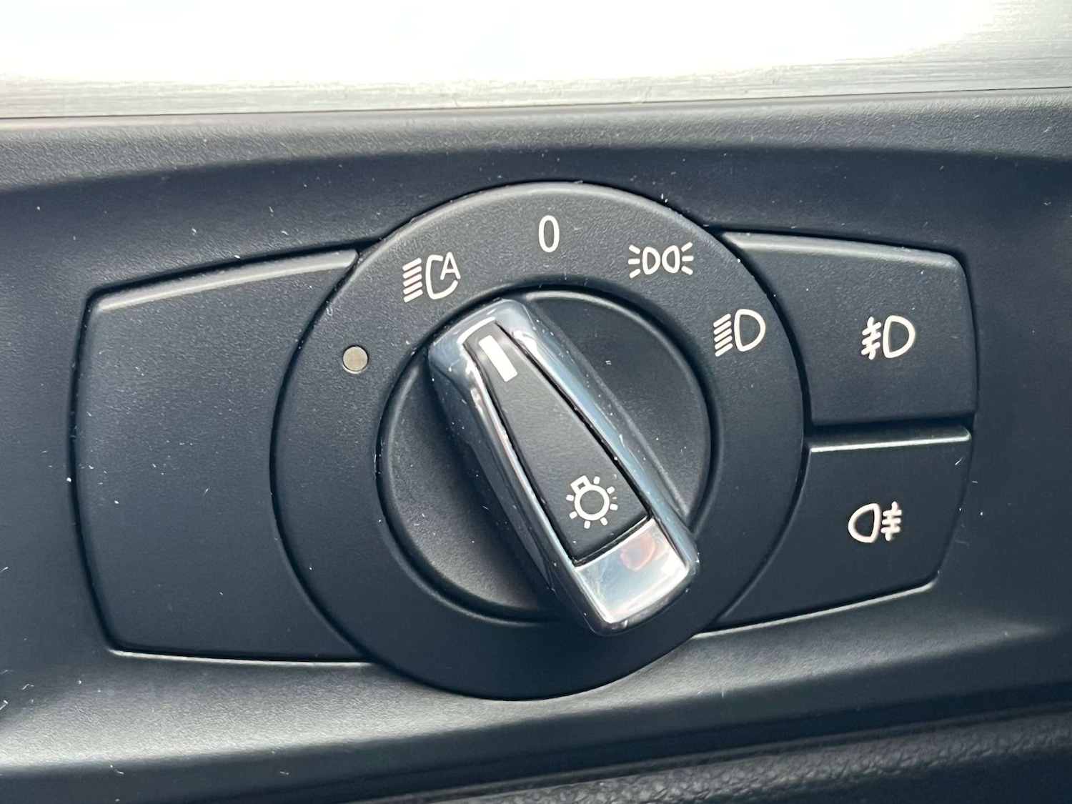 Used BMW 3 Series 2011 for sale - 77132818: Photo 66