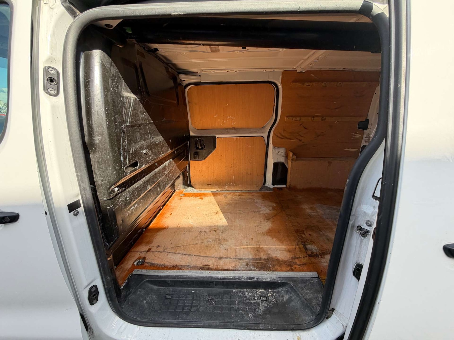 Used Peugeot Expert 2021 for sale - 78152410: Photo 53