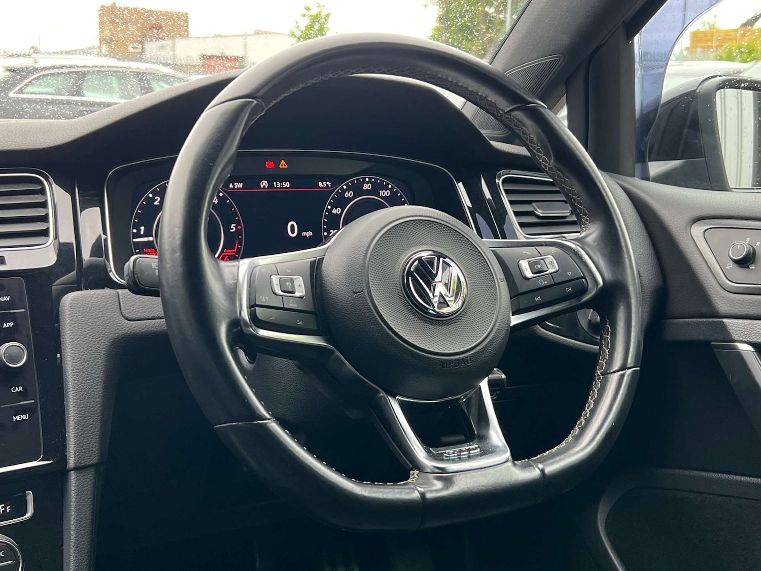 Used Volkswagen Golf 2018 for sale - 75716881: Photo 15