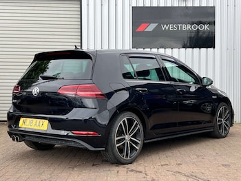 Used Volkswagen Golf 2018 for sale - 75716881: Photo