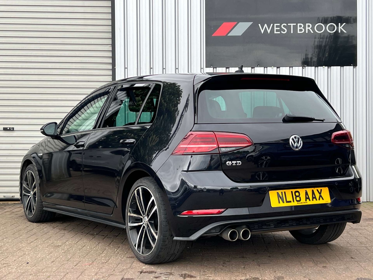 Used Volkswagen Golf 2018 for sale - 75716881: Photo 5