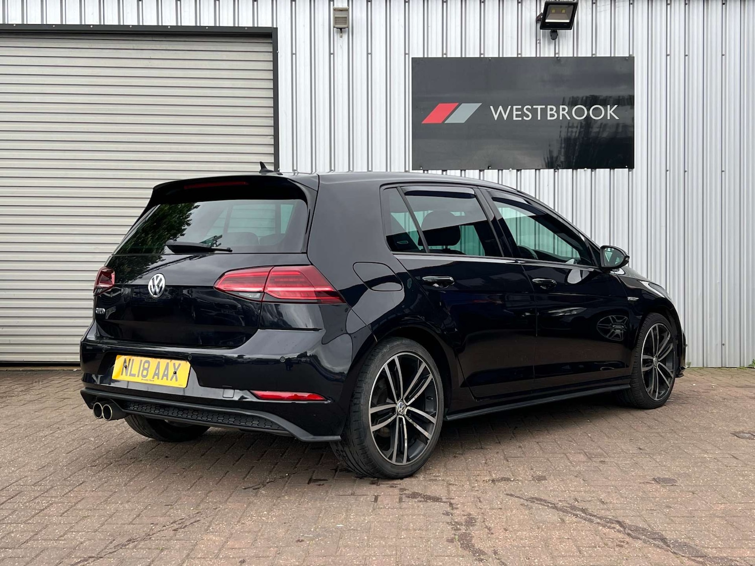 Used Volkswagen Golf 2018 for sale - 75716881: Photo 8