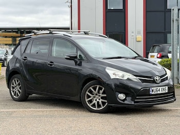 Used Toyota Verso 2015 for sale - 77662820: Photo