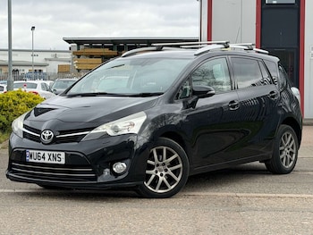 Used Toyota Verso 2015 for sale - 77662820: Photo