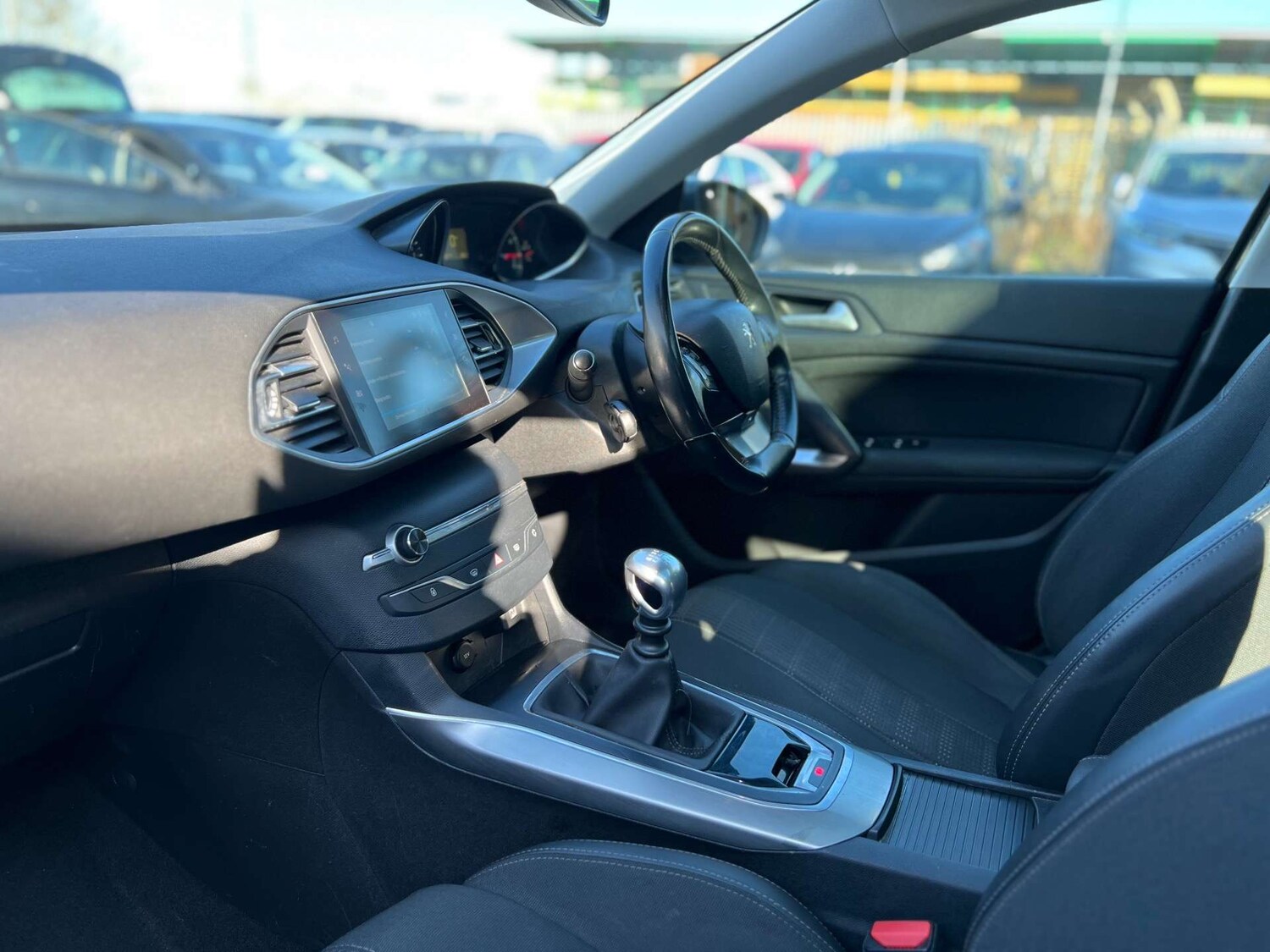 Used Peugeot 308 2018 for sale - 78176741: Photo 32