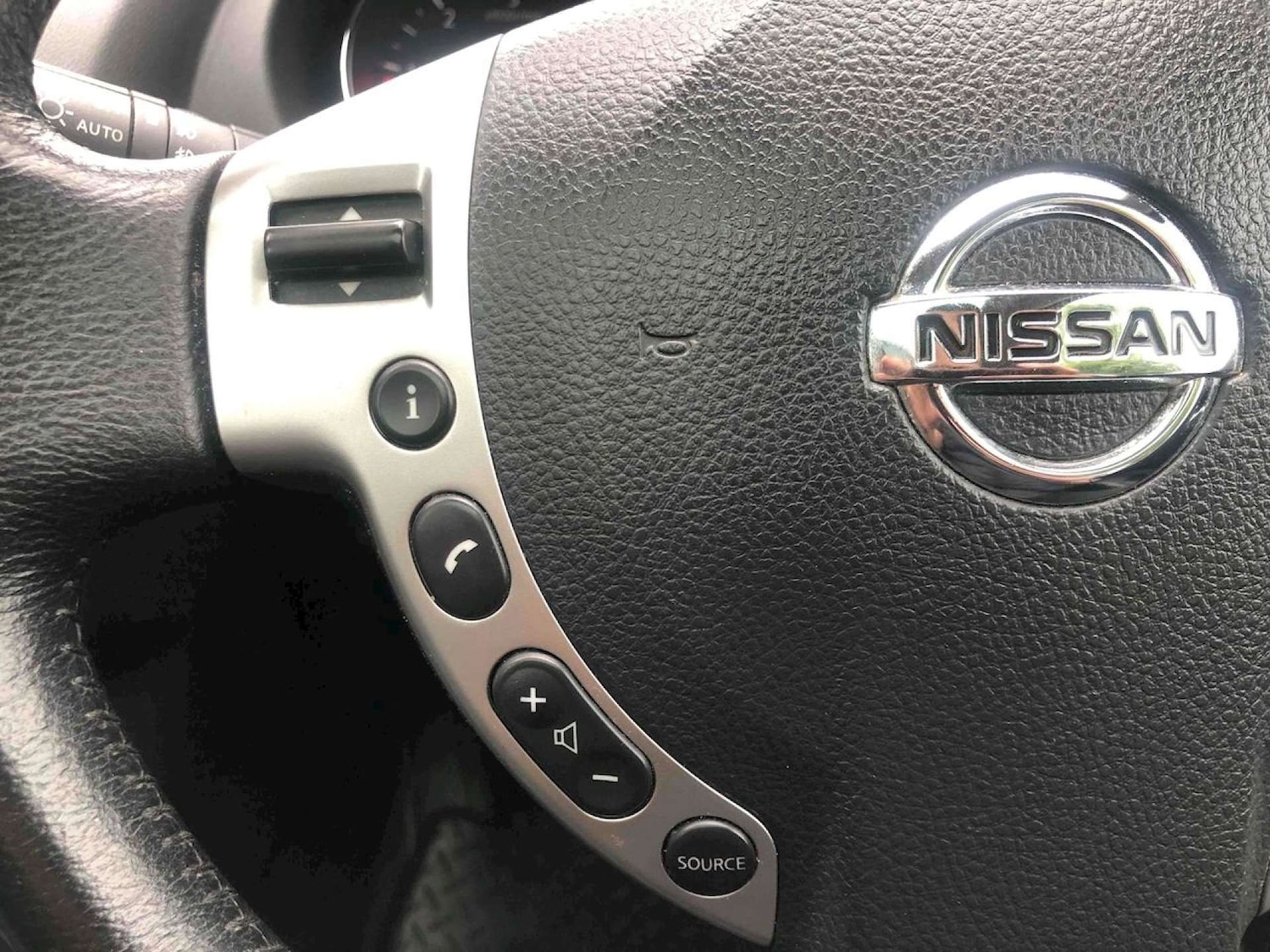 Used Nissan Qashqai 2013 for sale - 77161973: Photo 15