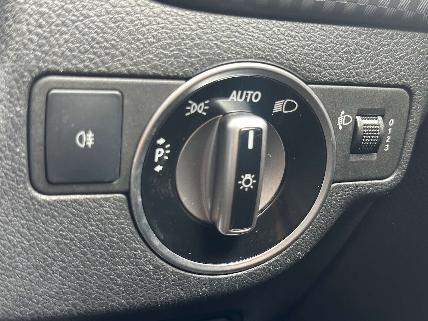 Used Mercedes-Benz A-Class 2017 for sale - 76602031: Photo 57