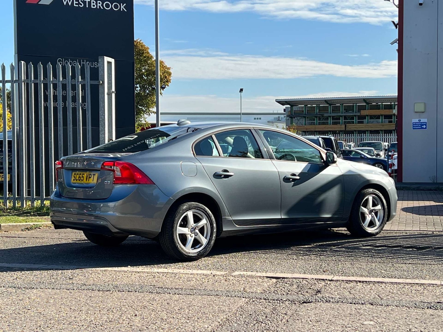 Used Volvo S60 2016 for sale - 76068165: Photo 16