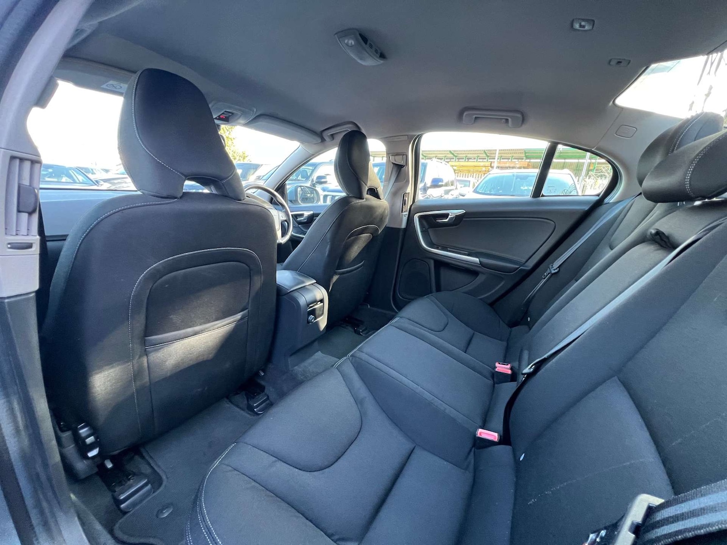 Used Volvo S60 2016 for sale - 76068165: Photo 35