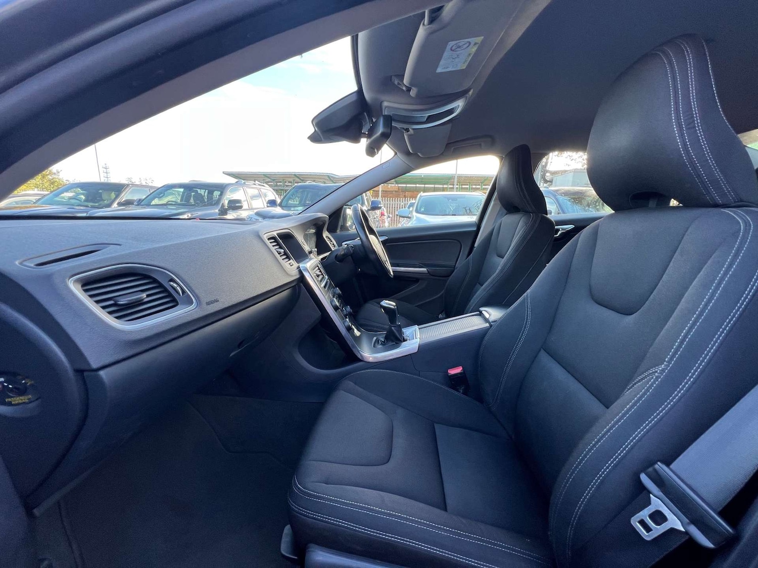 Used Volvo S60 2016 for sale - 76068165: Photo 37