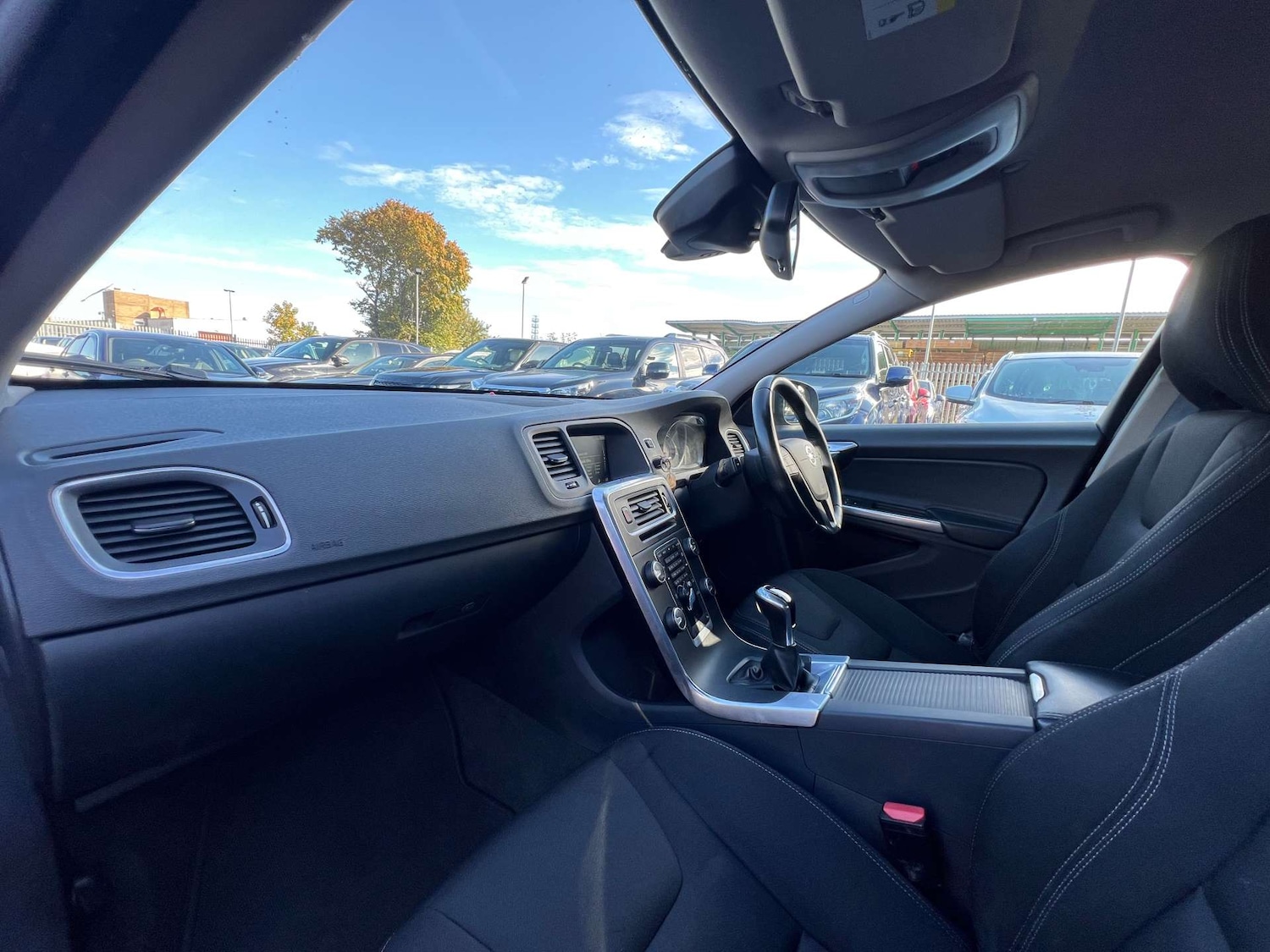 Used Volvo S60 2016 for sale - 76068165: Photo 38