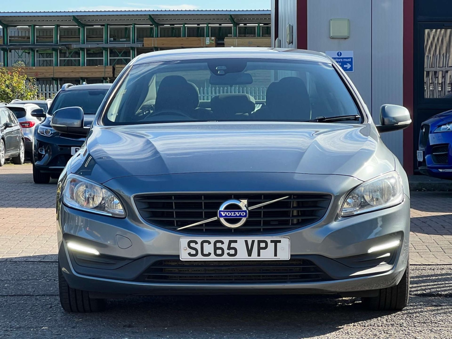 Used Volvo S60 2016 for sale - 76068165: Photo 4