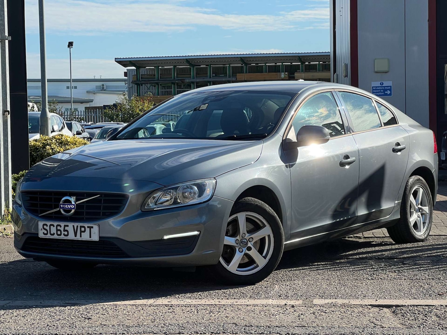 Used Volvo S60 2016 for sale - 76068165: Photo 5