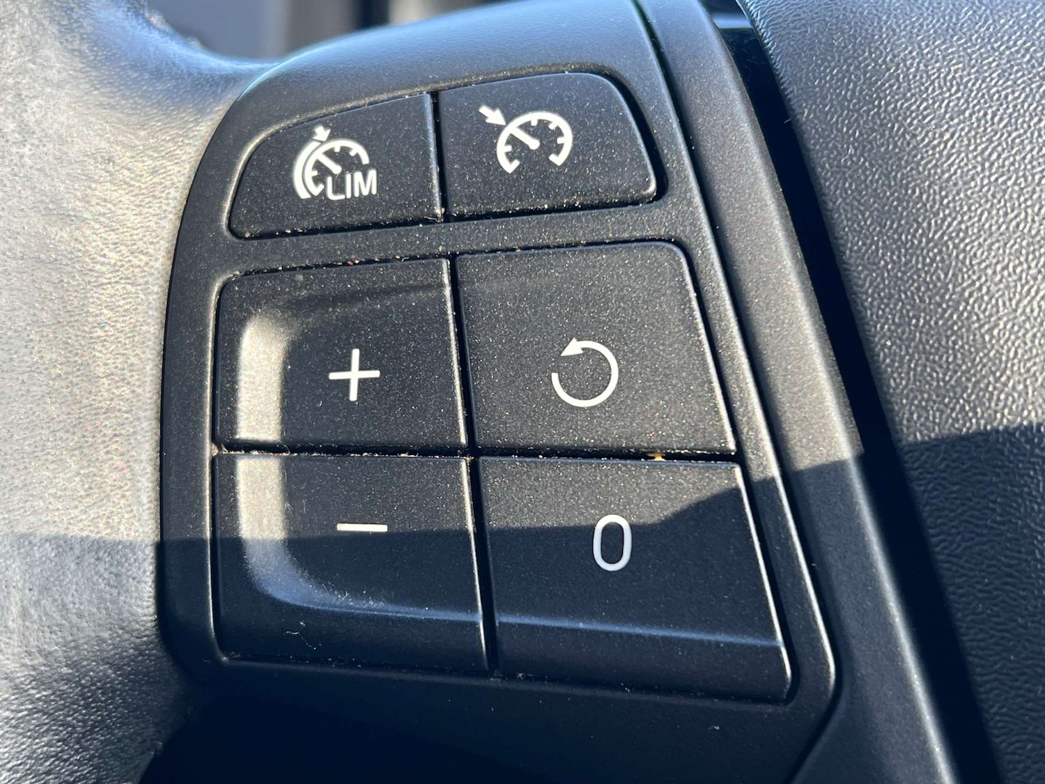 Used Volvo S60 2016 for sale - 76068165: Photo 62