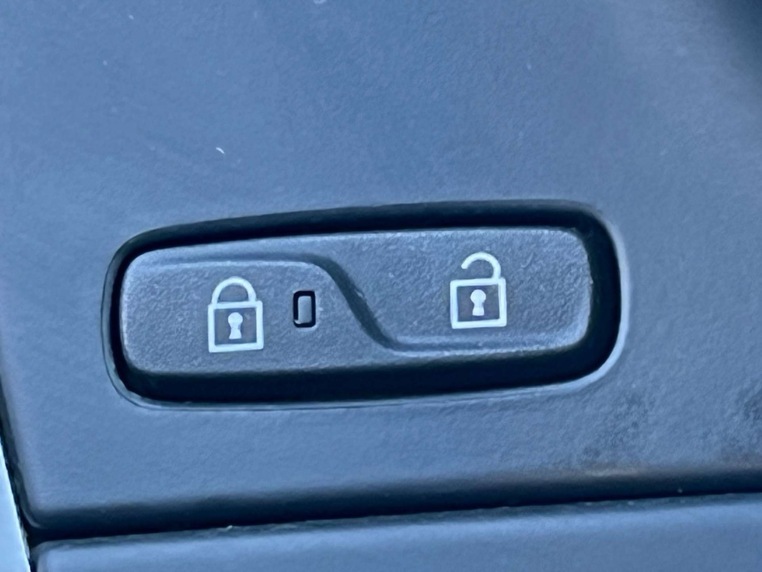 Used Volvo S60 2016 for sale - 76068165: Photo 70