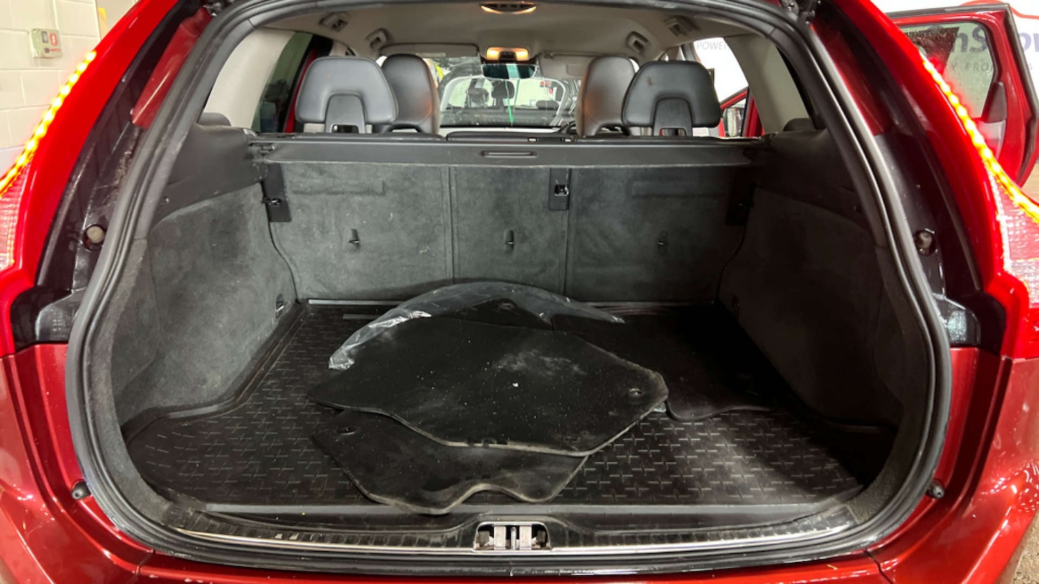 Used Volvo XC60 2015 for sale - 76007322: Photo 10
