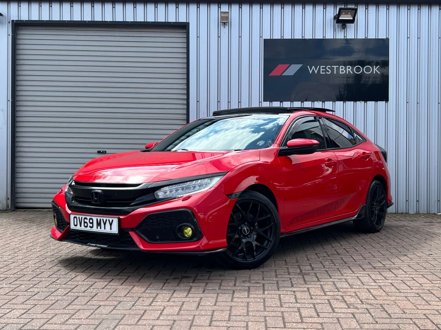 Used Honda Civic 2019 for sale - 76601820: Photo 12