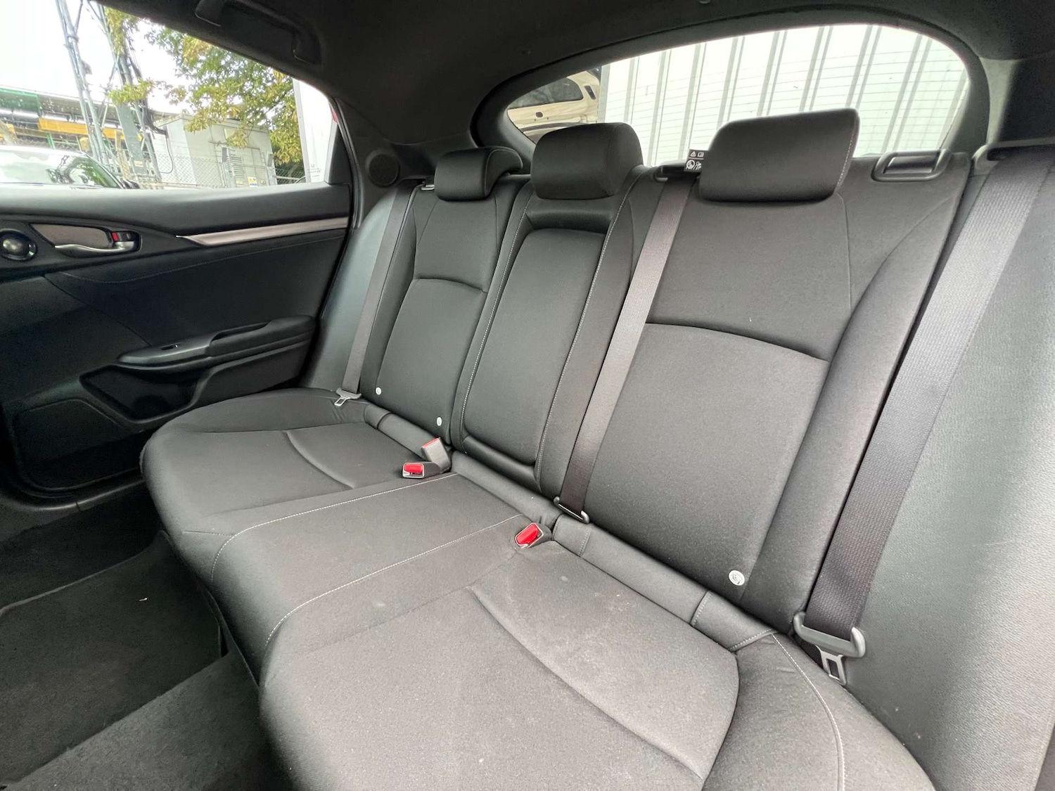 Used Honda Civic 2019 for sale - 76601820: Photo 28