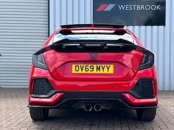 Used Honda Civic 2019 for sale - 76601820: Photo