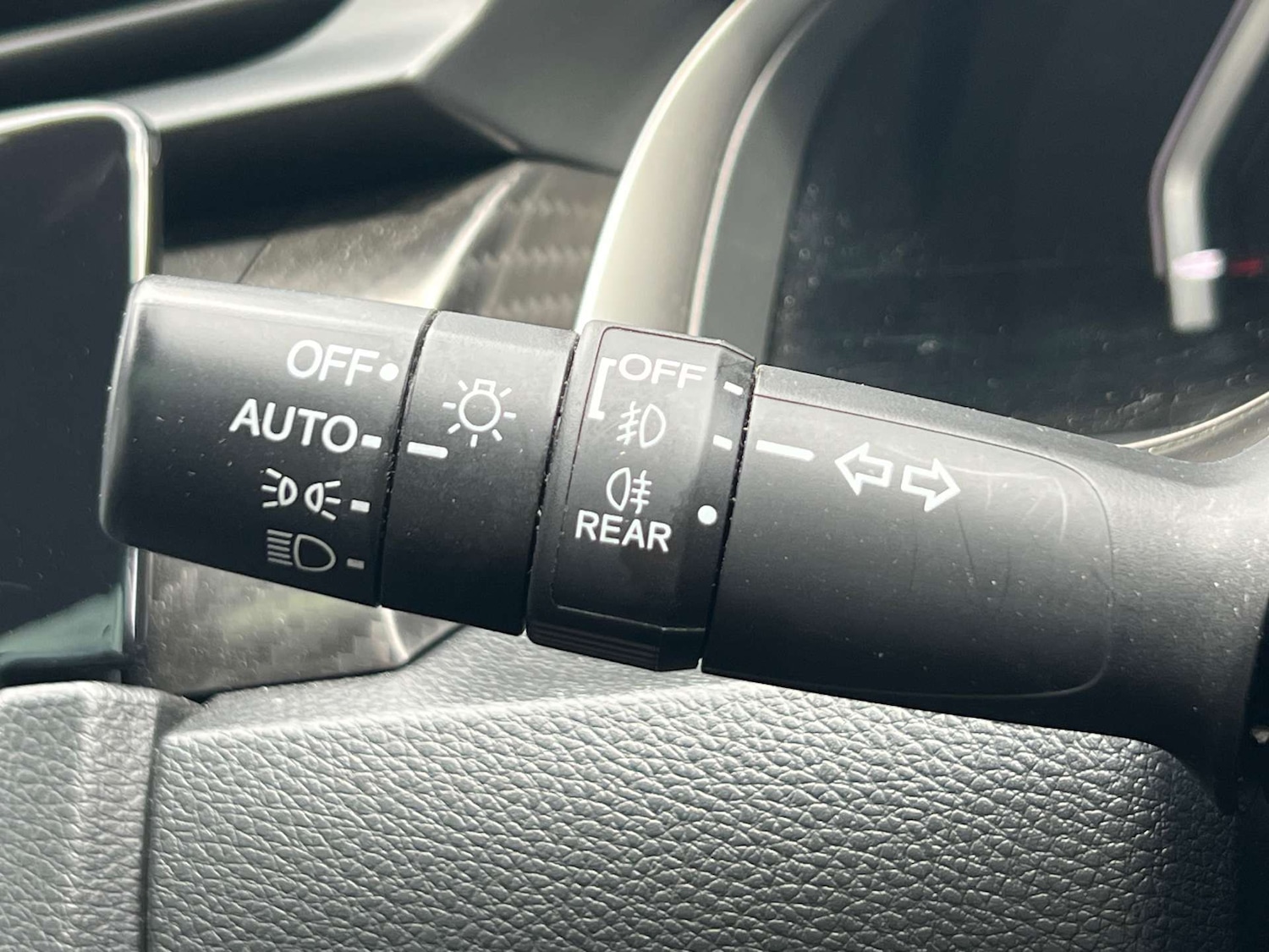 Used Honda Civic 2019 for sale - 76601820: Photo 53