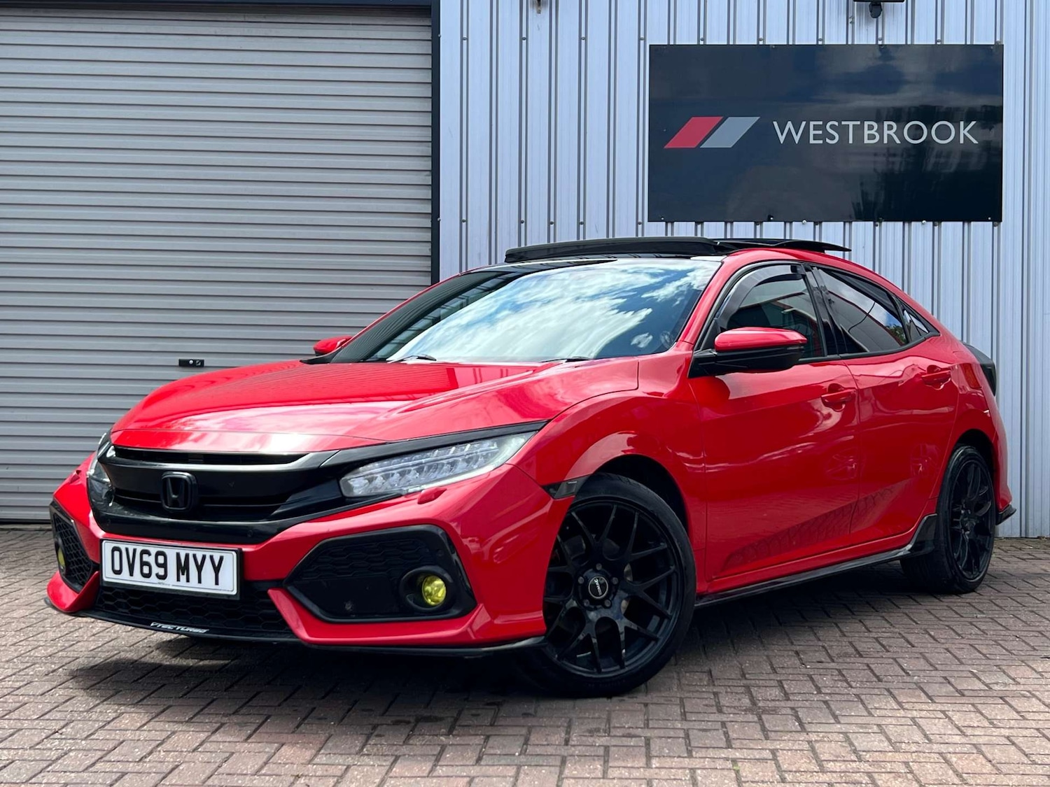 Used Honda Civic 2019 for sale - 76601820: Photo 6