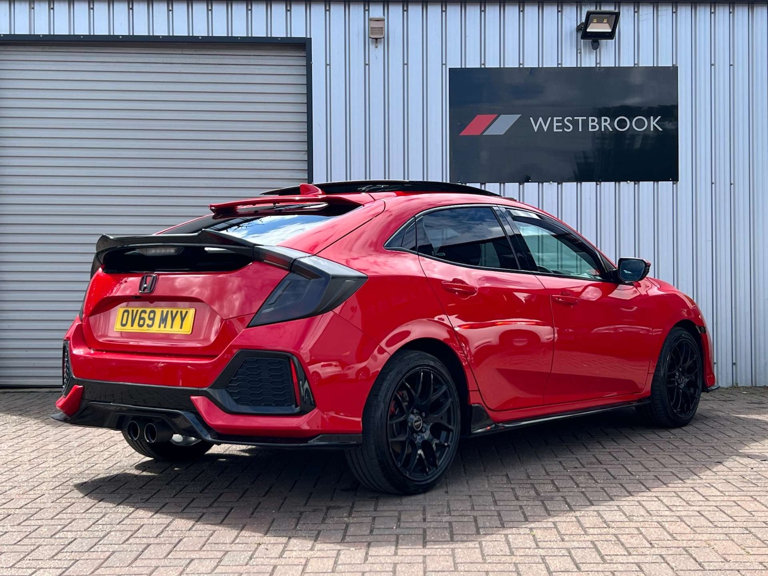 Used Honda Civic 2019 for sale - 76601820: Photo 9