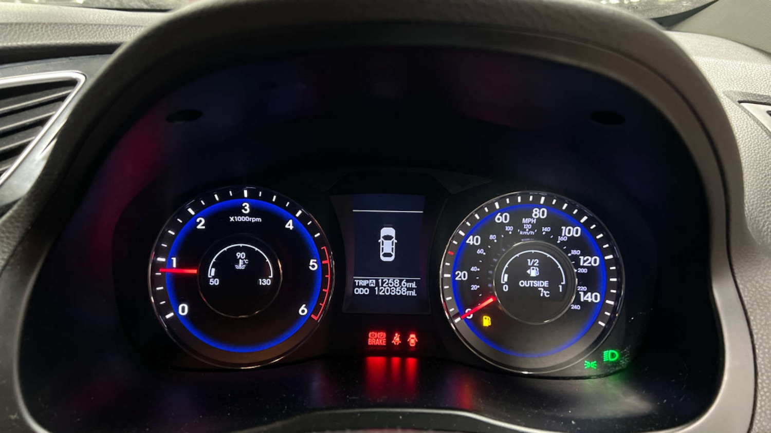 Used Hyundai i40 2013 for sale - 77626961: Photo 8