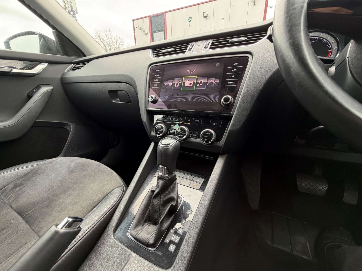 Used Skoda Octavia 2018 for sale - 77662825: Photo 44