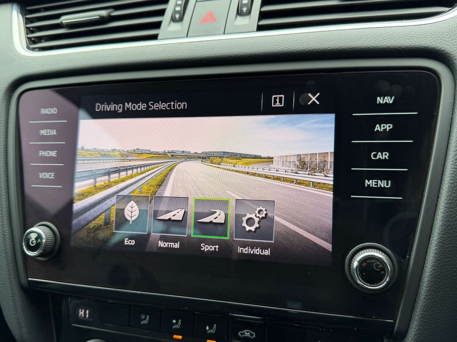 Used Skoda Octavia 2018 for sale - 77662825: Photo 57