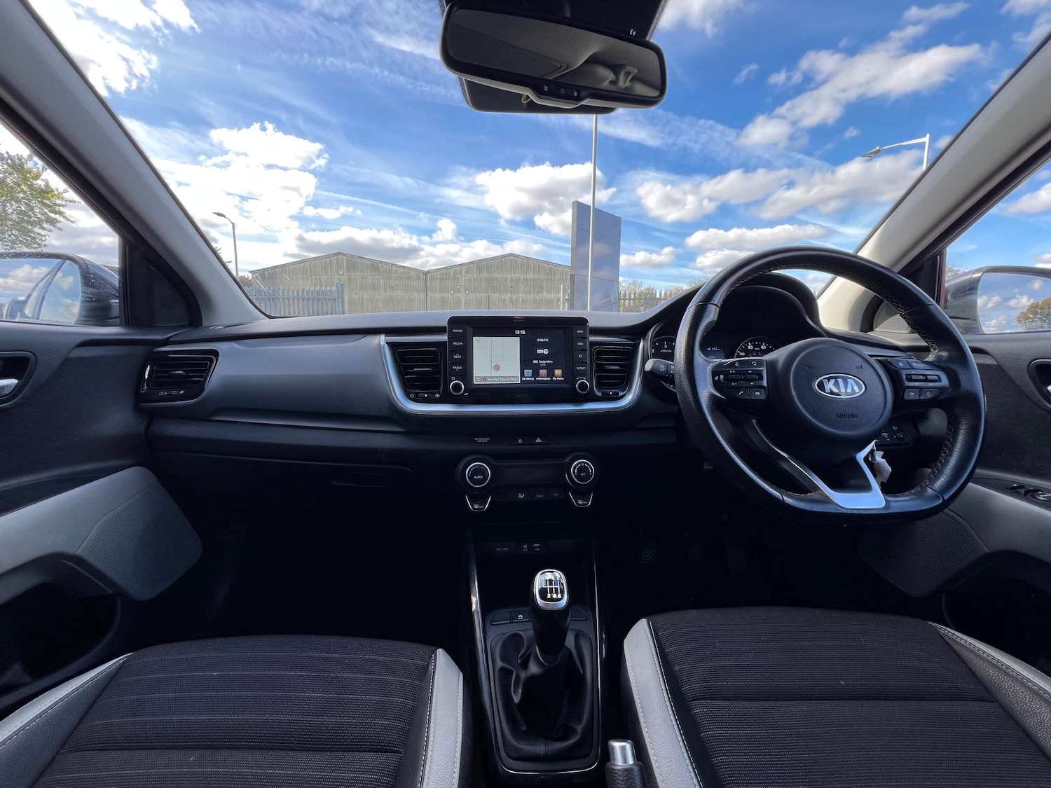 Used Kia Stonic 2019 for sale - 78198818: Photo 23
