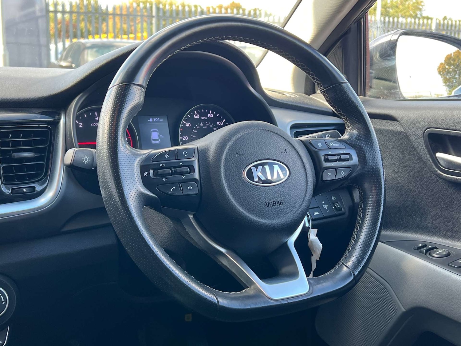 Used Kia Stonic 2019 for sale - 78198818: Photo 26