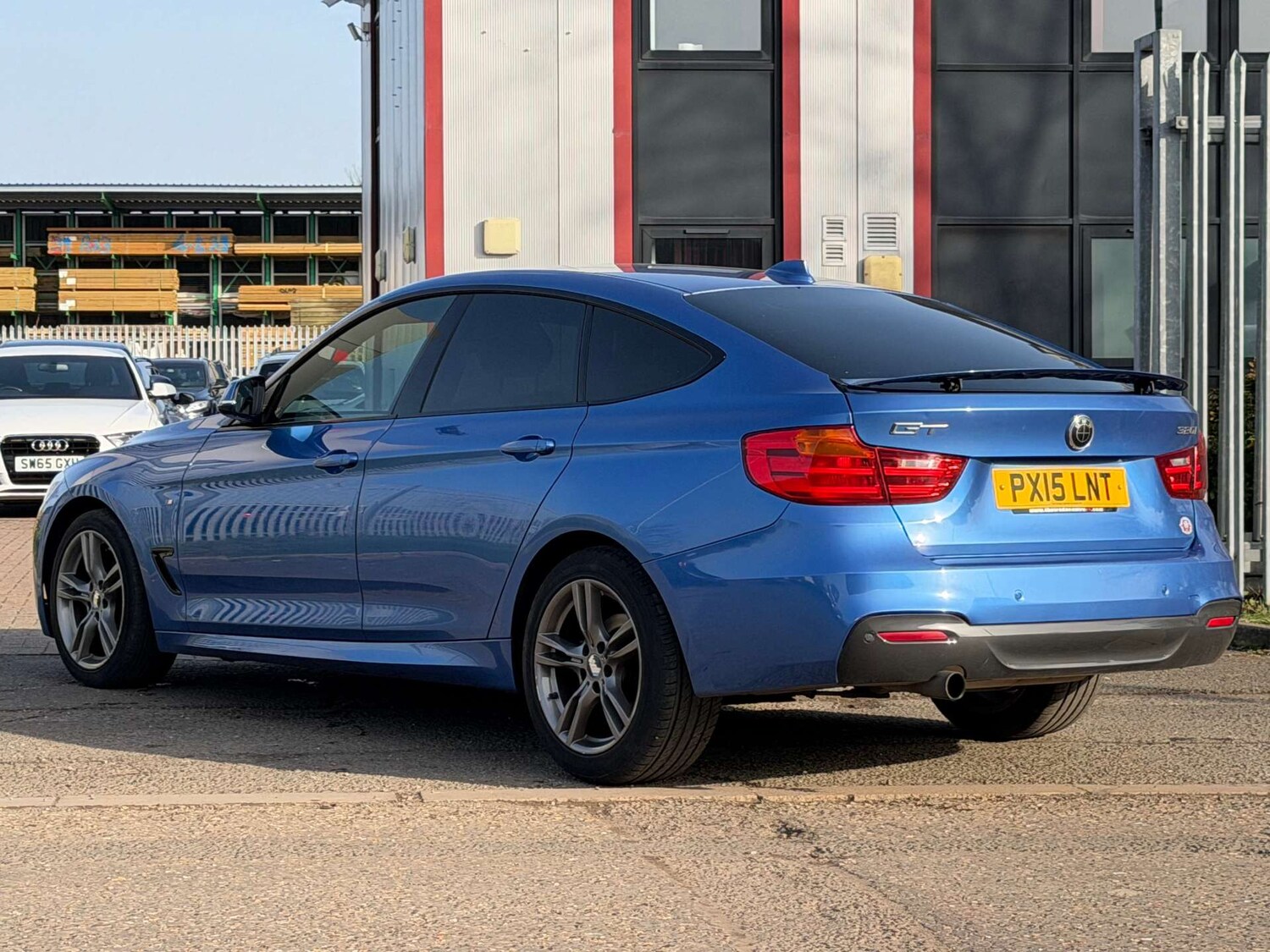 Used BMW 3 Series 2015 for sale - 77701591: Photo 11