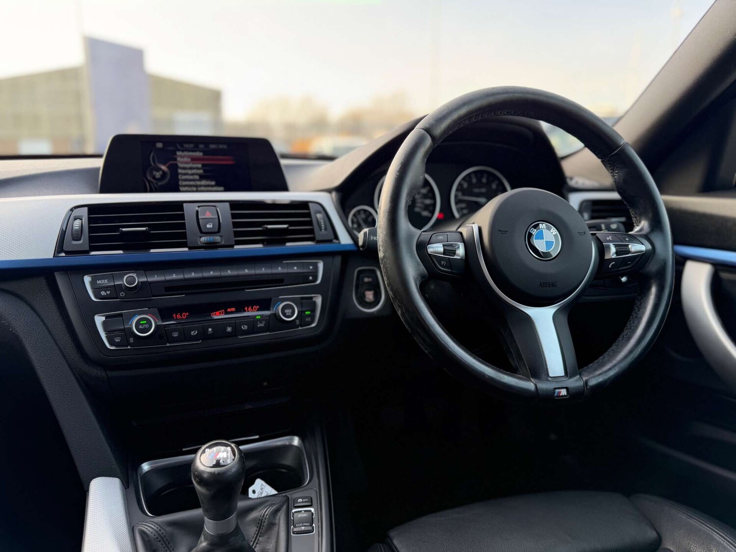 Used BMW 3 Series 2015 for sale - 77701591: Photo 25