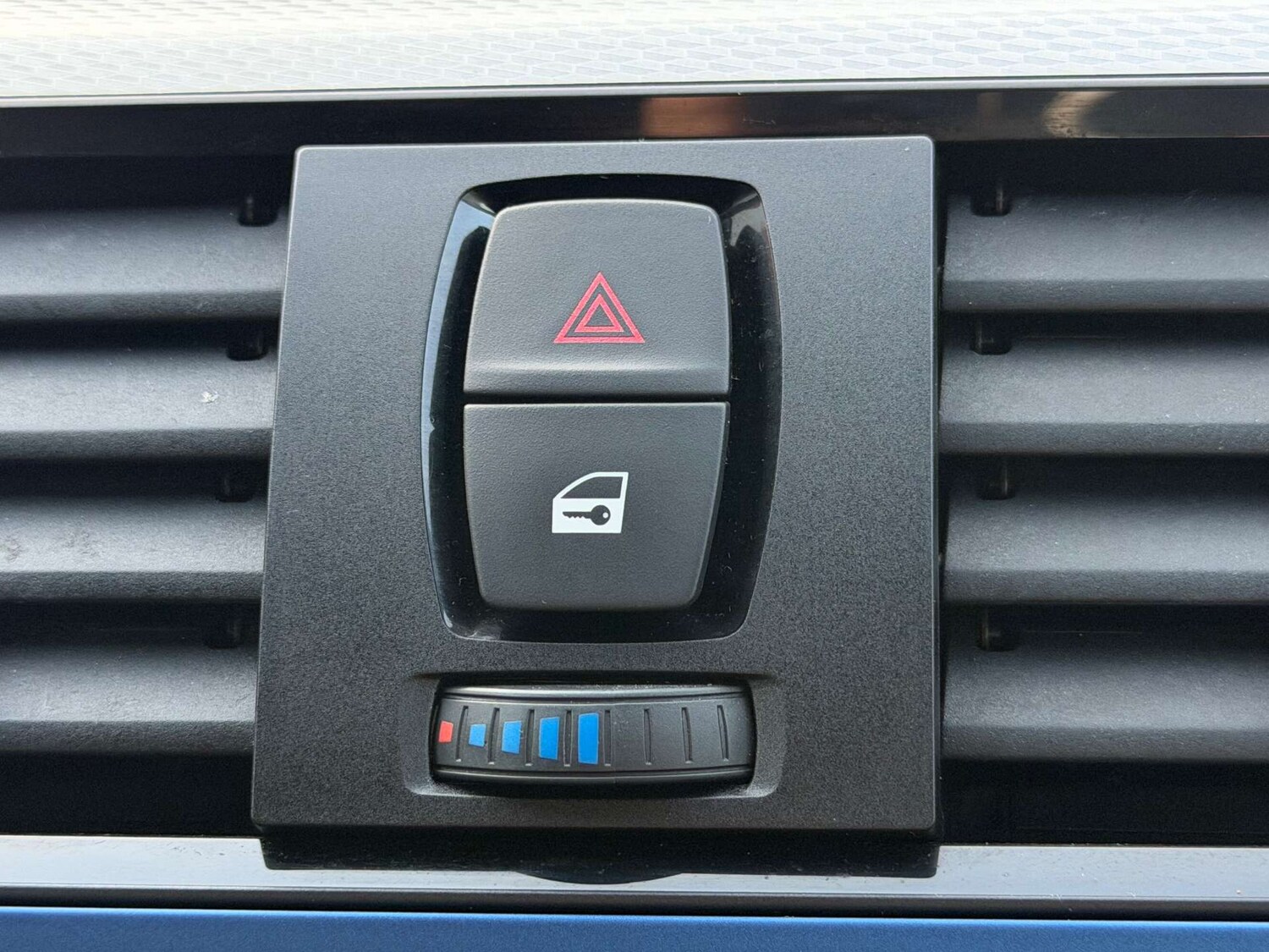 Used BMW 3 Series 2015 for sale - 77701591: Photo 48