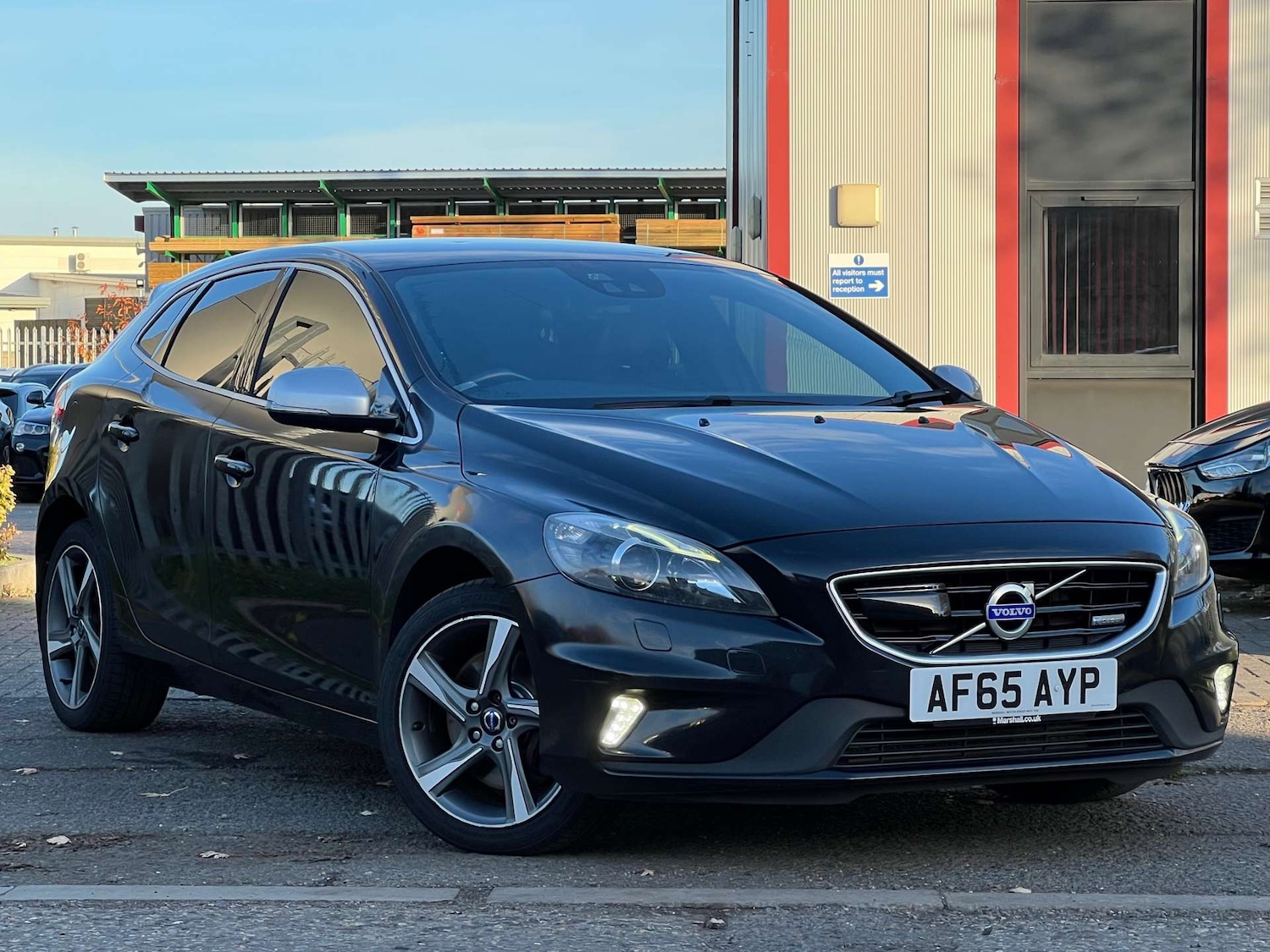 Used Volvo V40 2015 for sale - 78045927: Photo 1