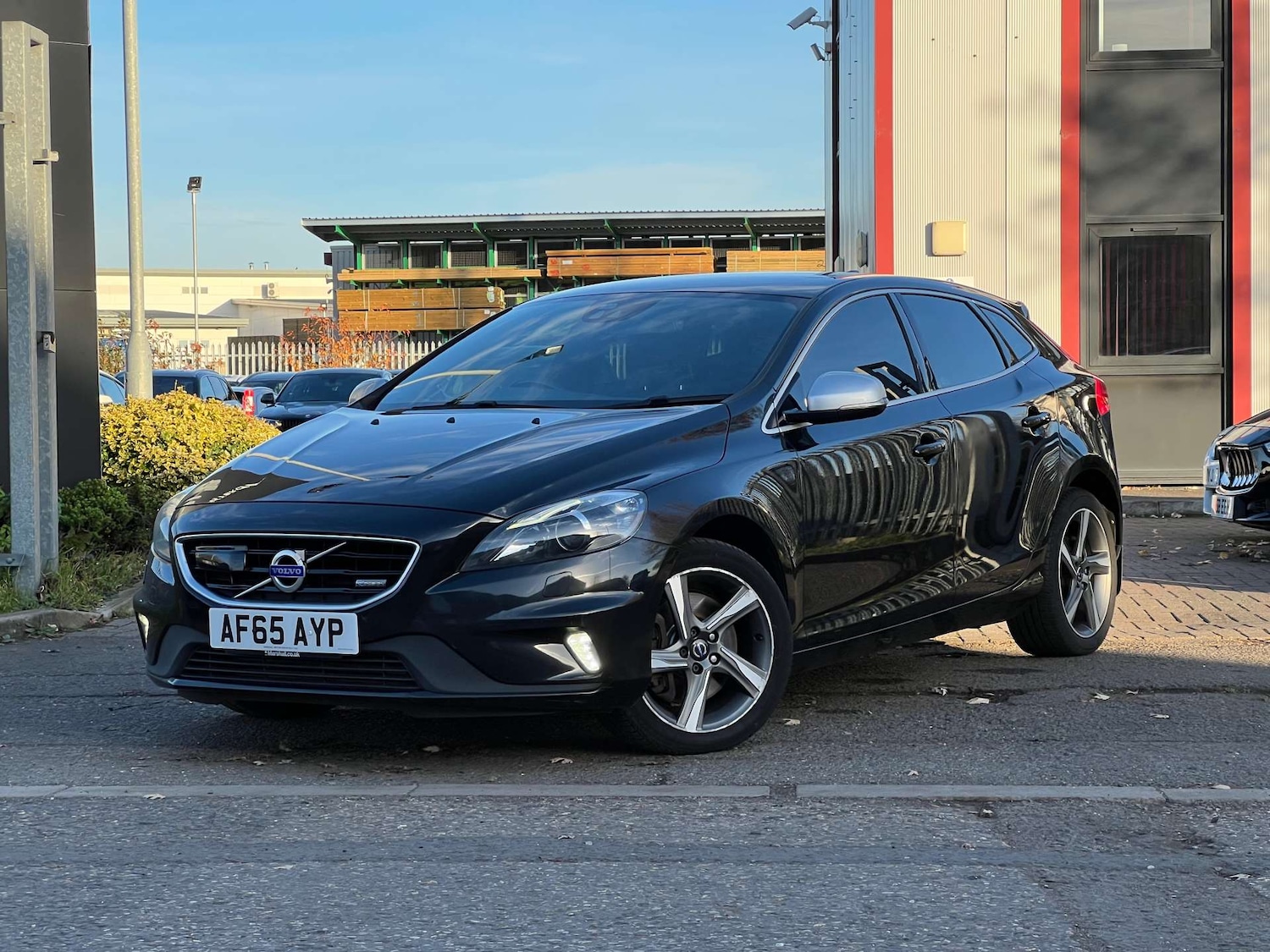 Used Volvo V40 2015 for sale - 78045927: Photo 11