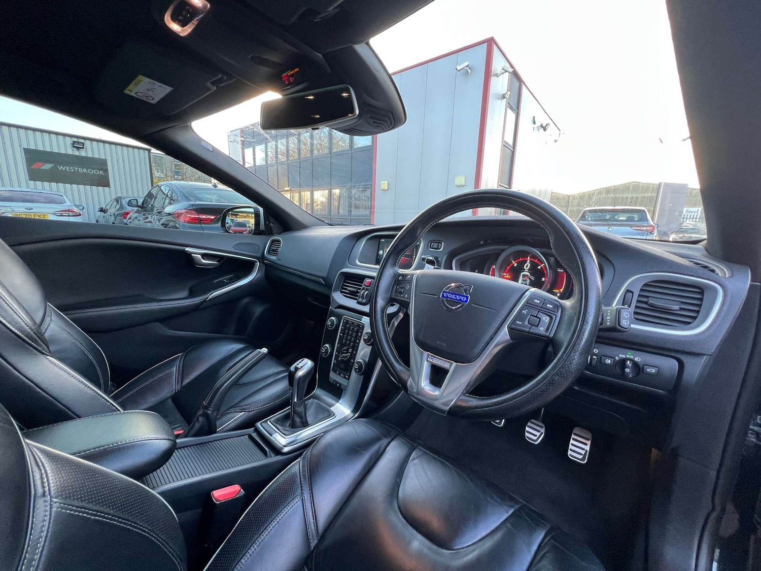 Used Volvo V40 2015 for sale - 78045927: Photo 18