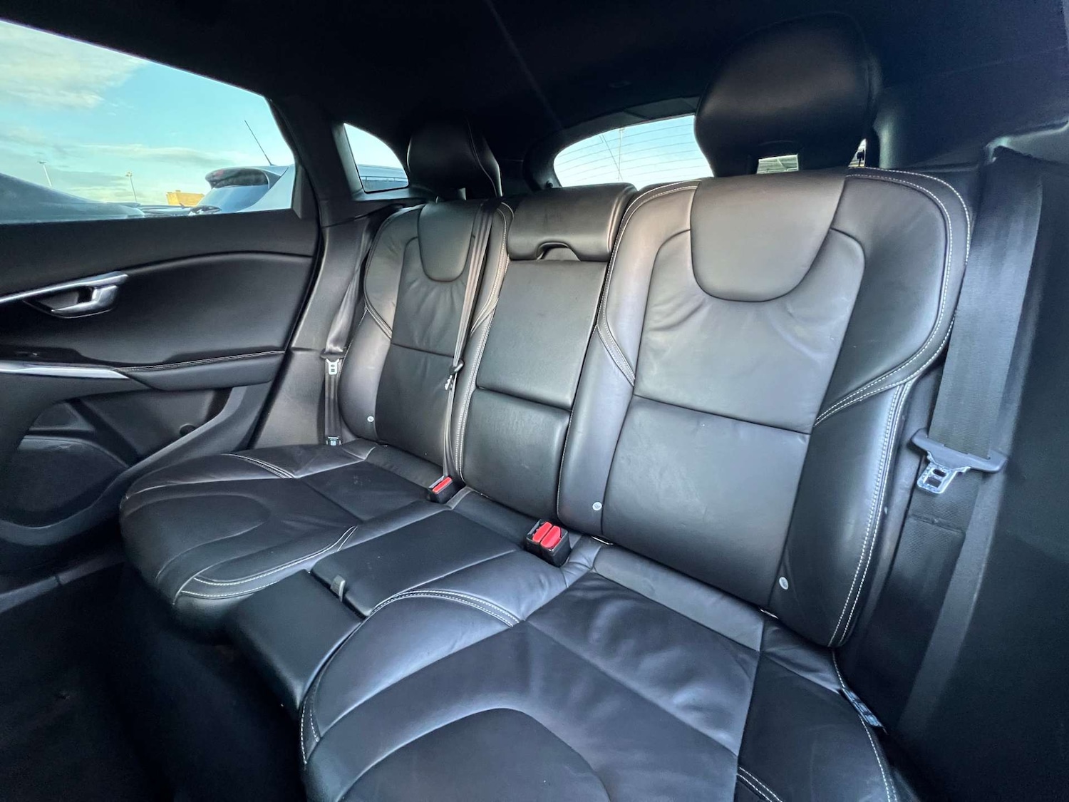 Used Volvo V40 2015 for sale - 78045927: Photo 26