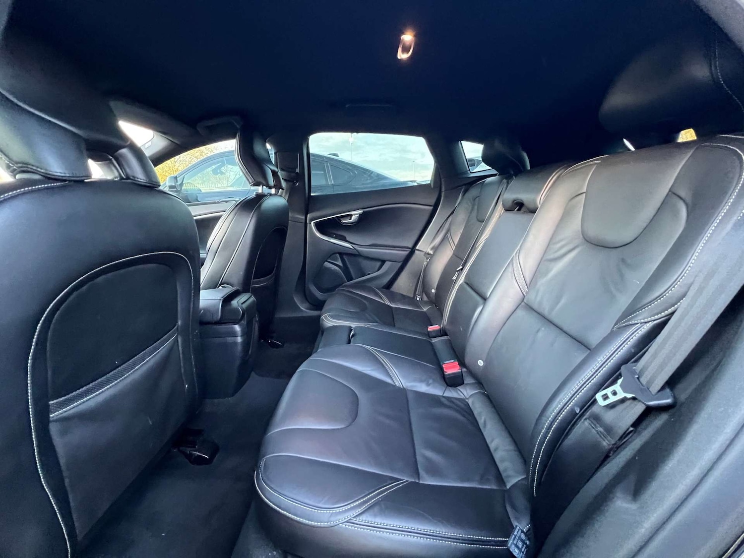 Used Volvo V40 2015 for sale - 78045927: Photo 27