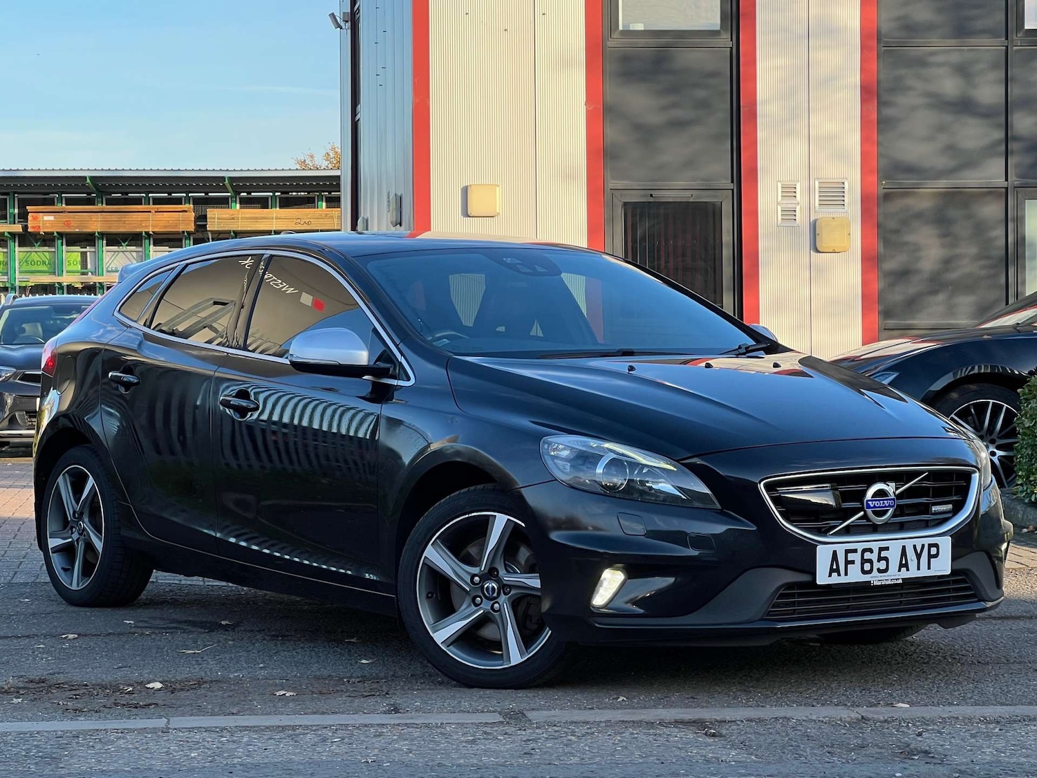 Used Volvo V40 2015 for sale - 78045927: Photo 3