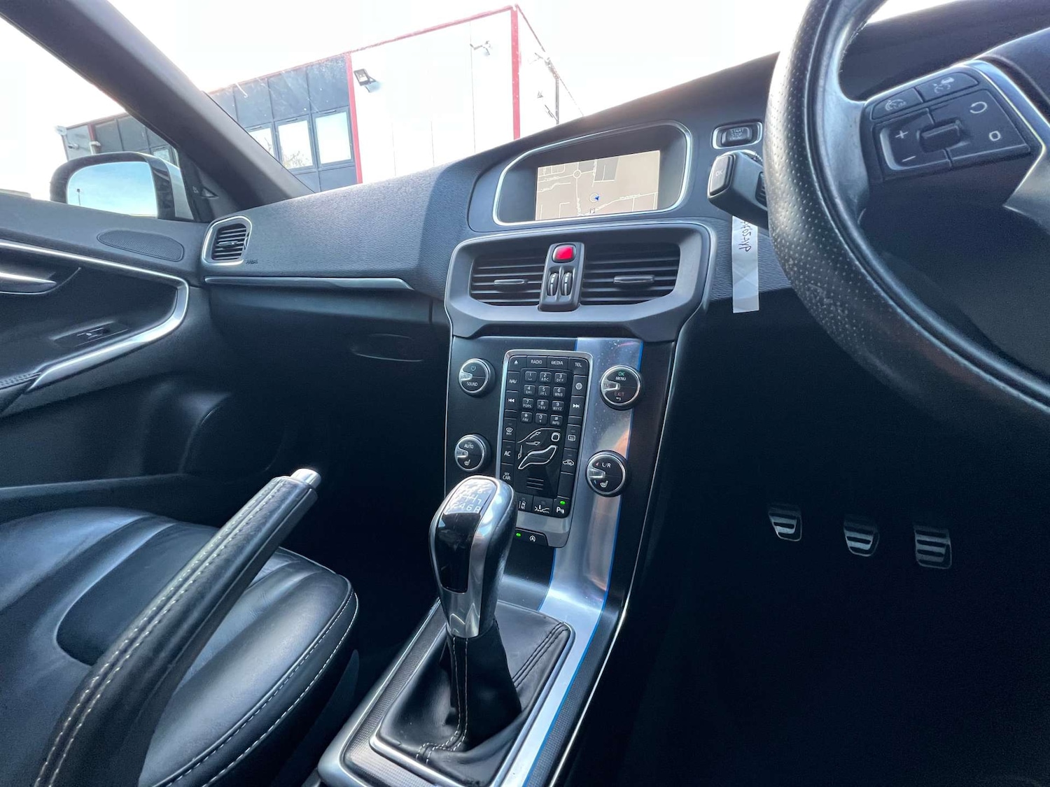 Used Volvo V40 2015 for sale - 78045927: Photo 35