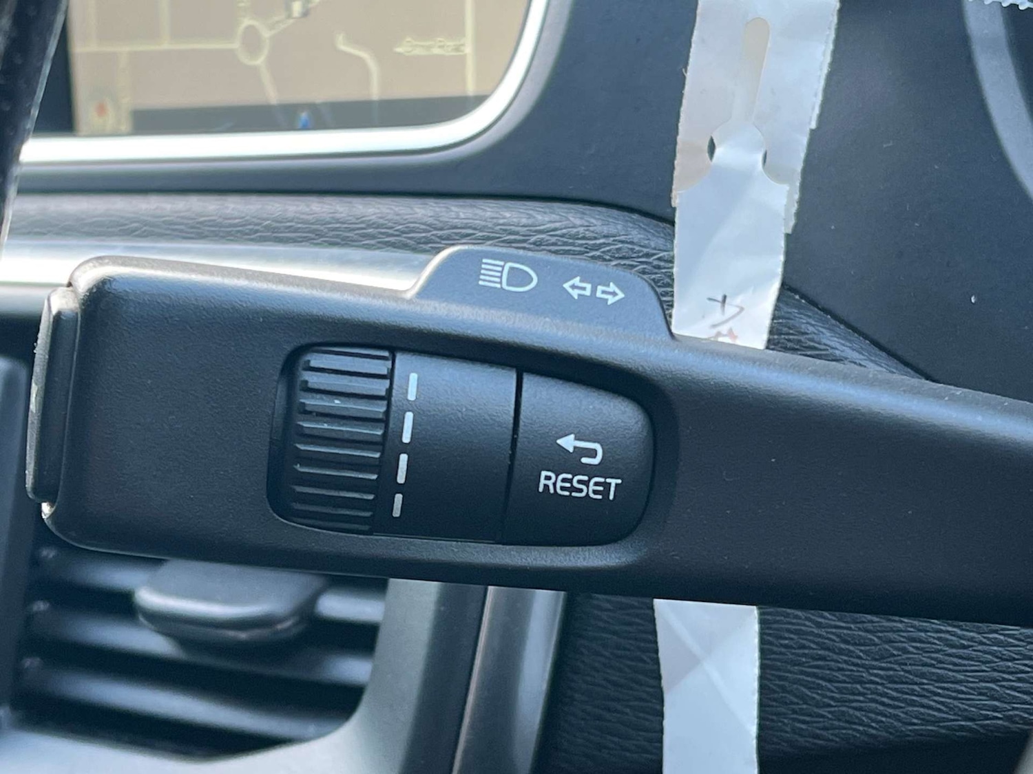 Used Volvo V40 2015 for sale - 78045927: Photo 54