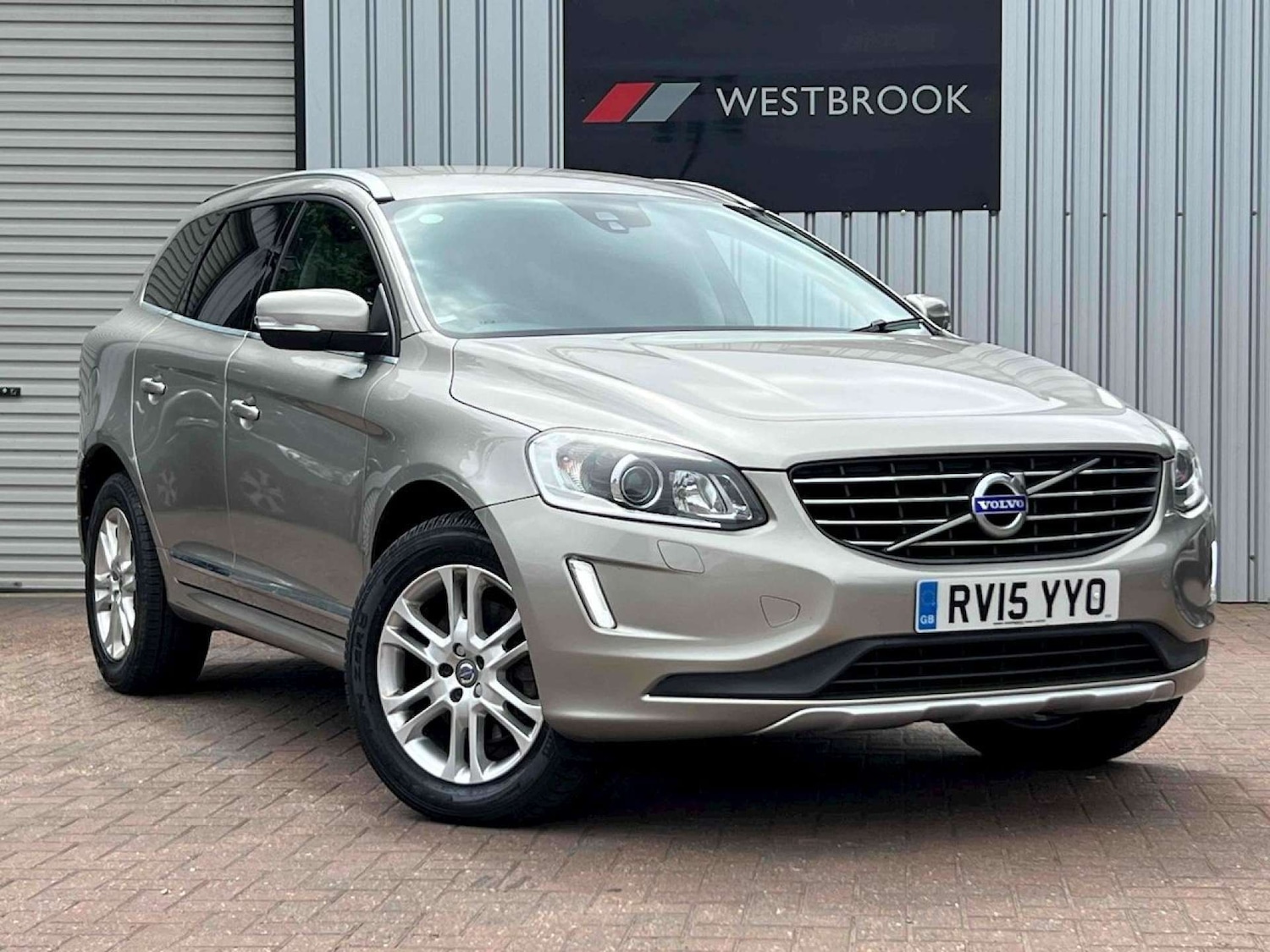 Used Volvo XC60 2015 for sale - 76005236: Photo 1