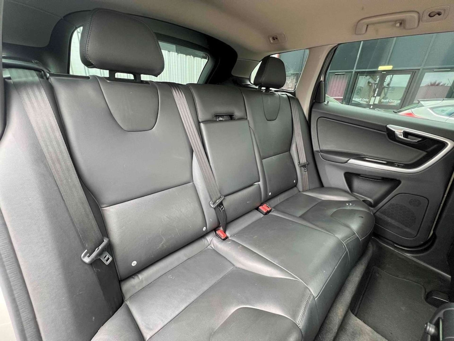 Used Volvo XC60 2015 for sale - 76005236: Photo 10