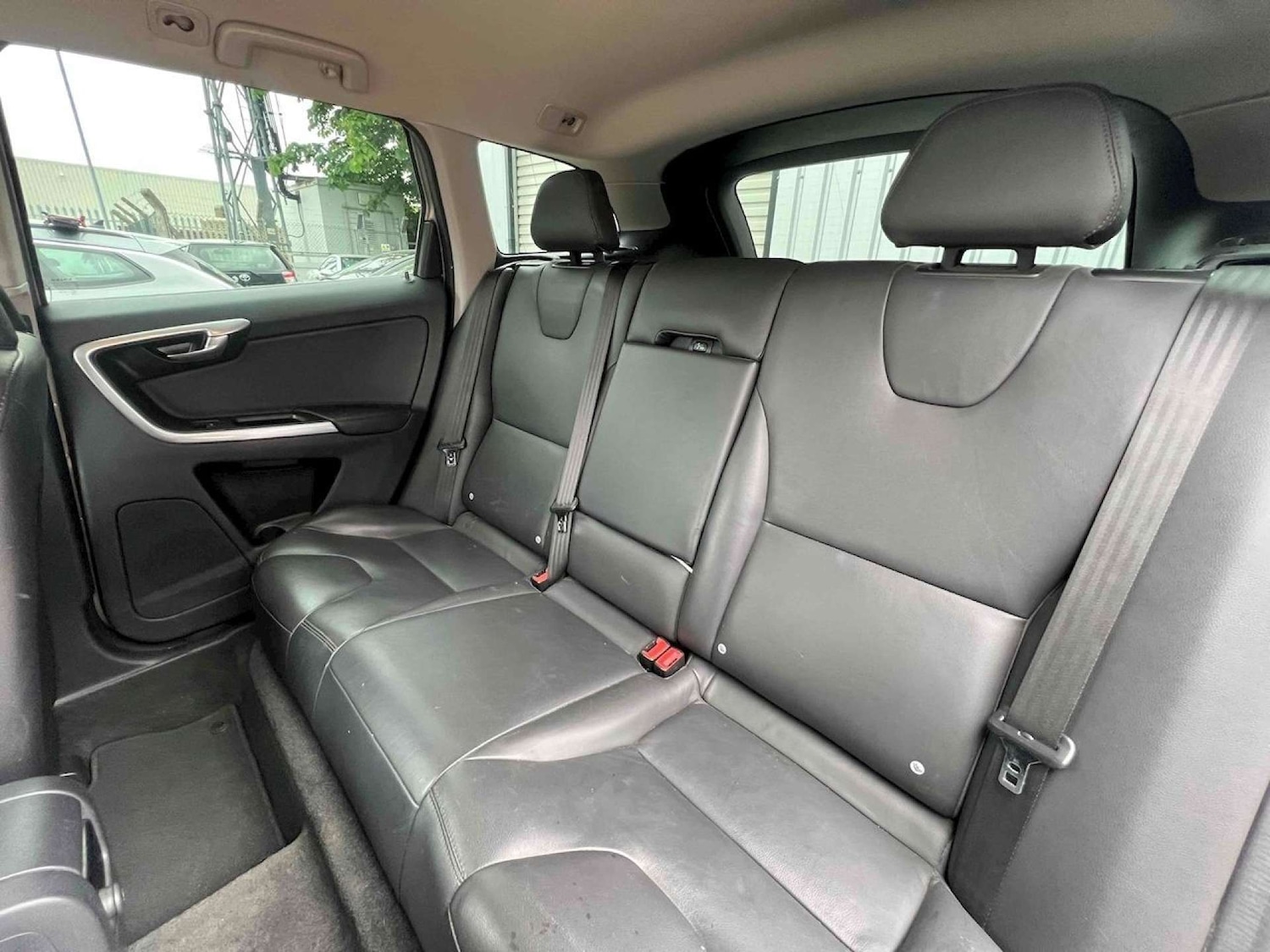 Used Volvo XC60 2015 for sale - 76005236: Photo 13