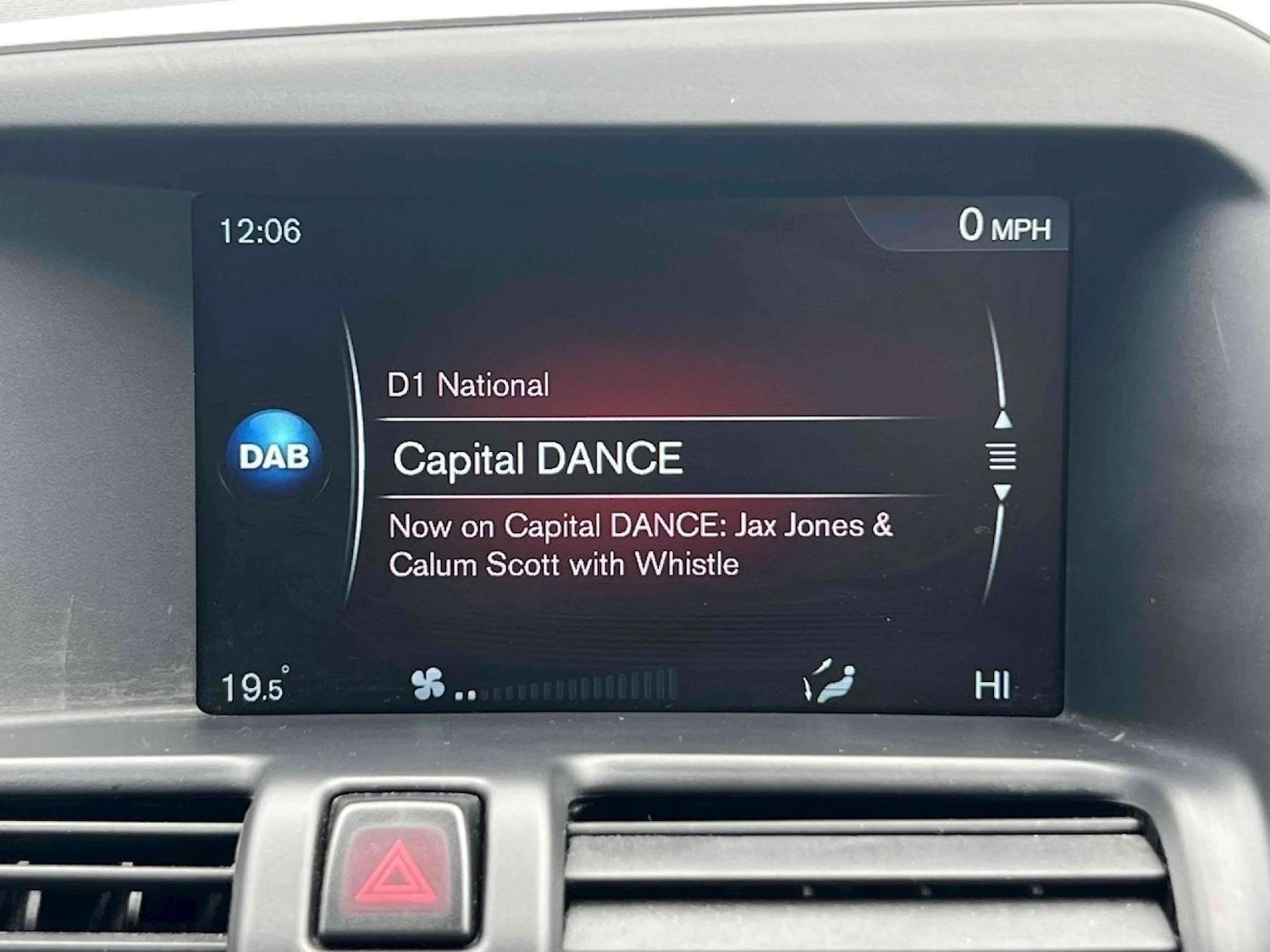 Used Volvo XC60 2015 for sale - 76005236: Photo 23