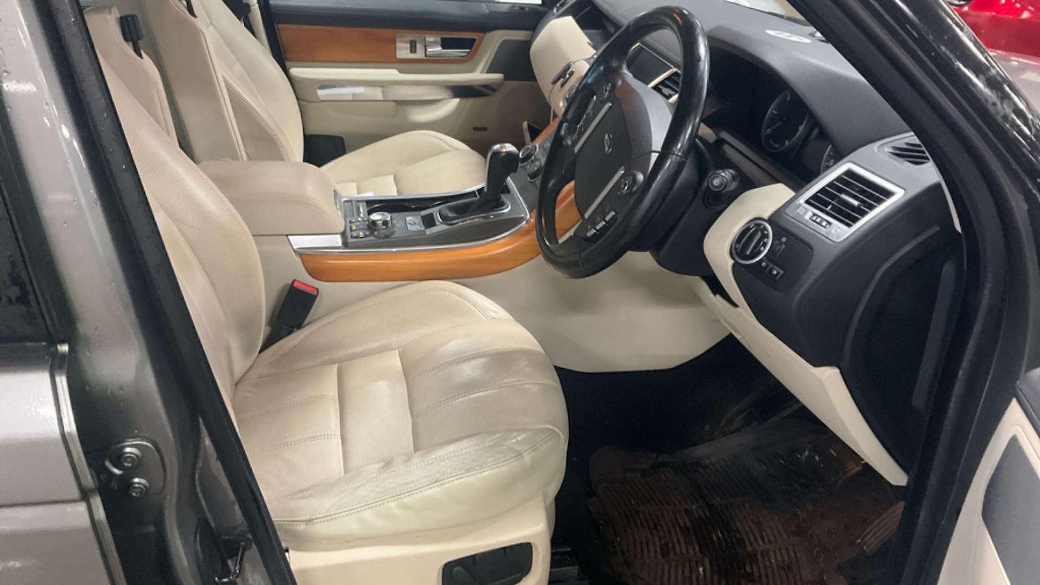 Used Land Rover Range Rover Sport 2010 for sale - 77476429: Photo 6