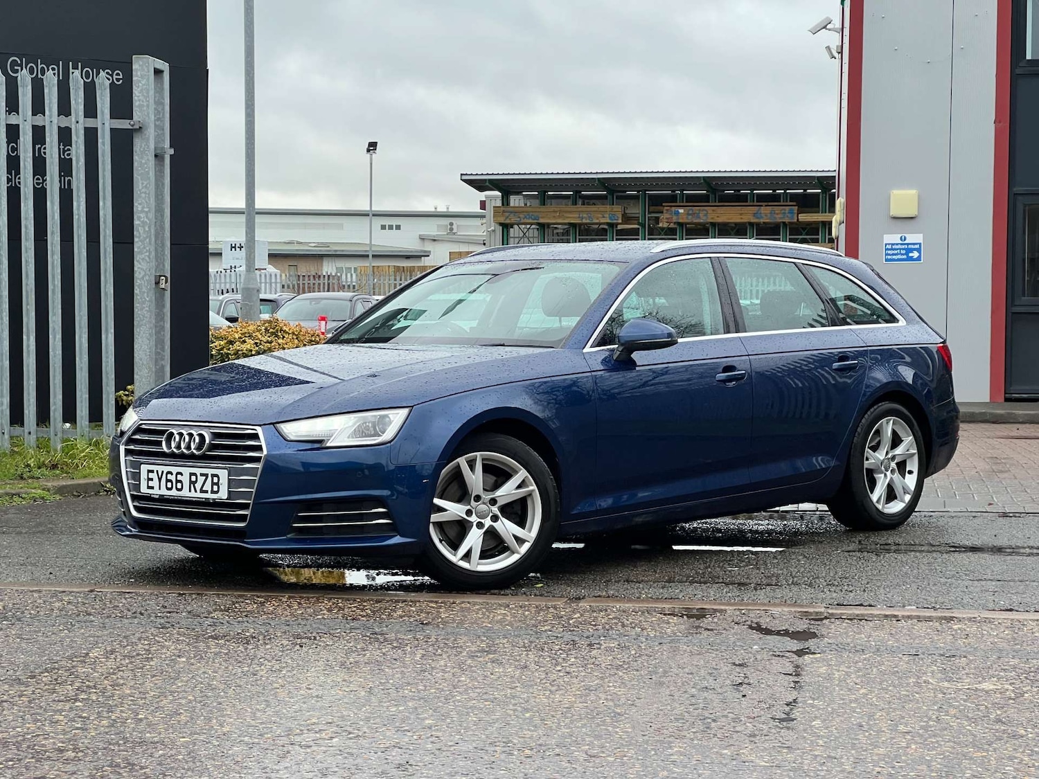 Used Audi A4 2016 for sale - 77307795: Photo 15